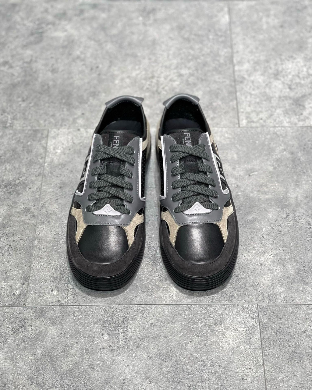 FEN Sneakers