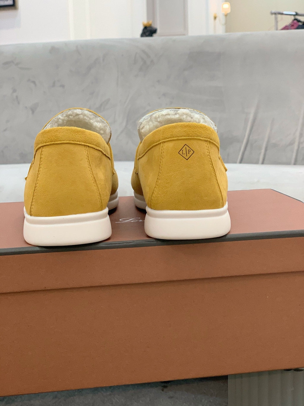 LP 26SS Summer Charm Walk Loafer Yellow Suede Wool 606485