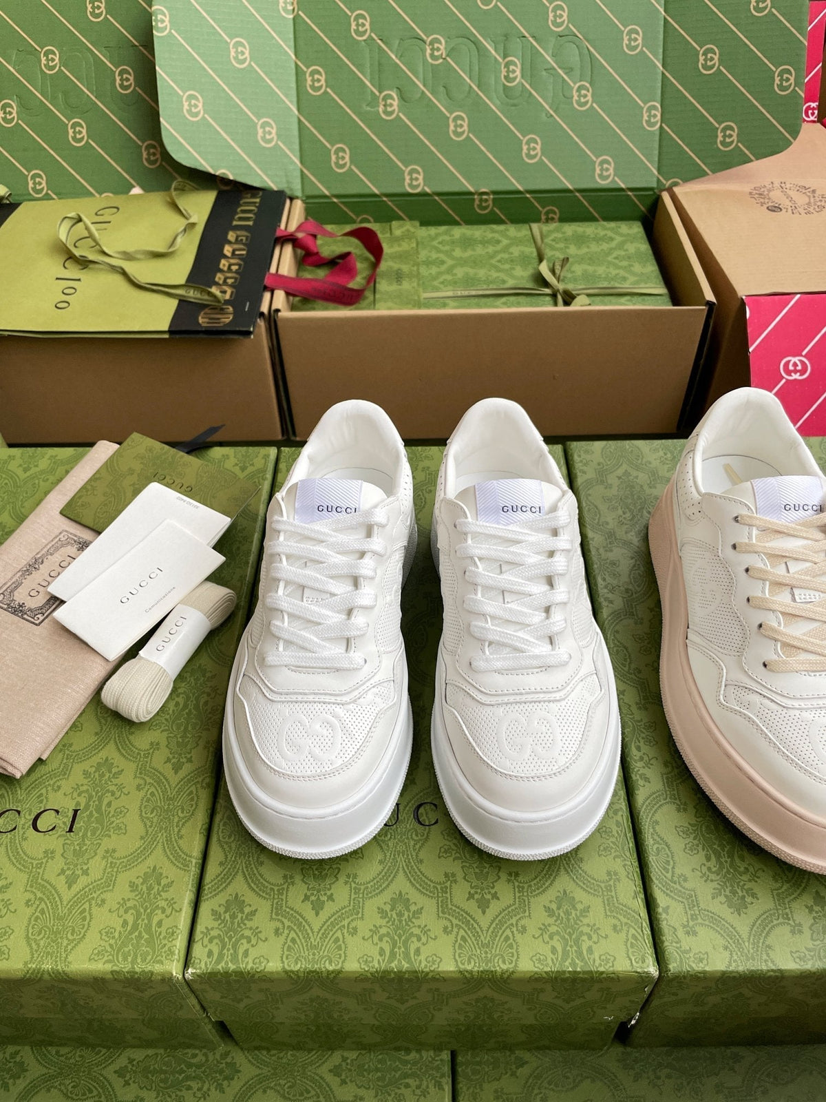 GG 26 Sneaker White Calfskin 632891