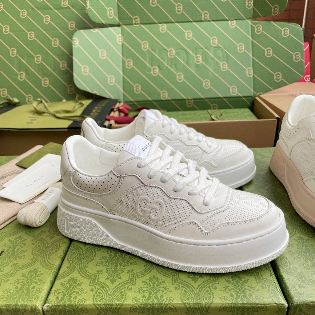GG 26 Sneaker White Calfskin 632891