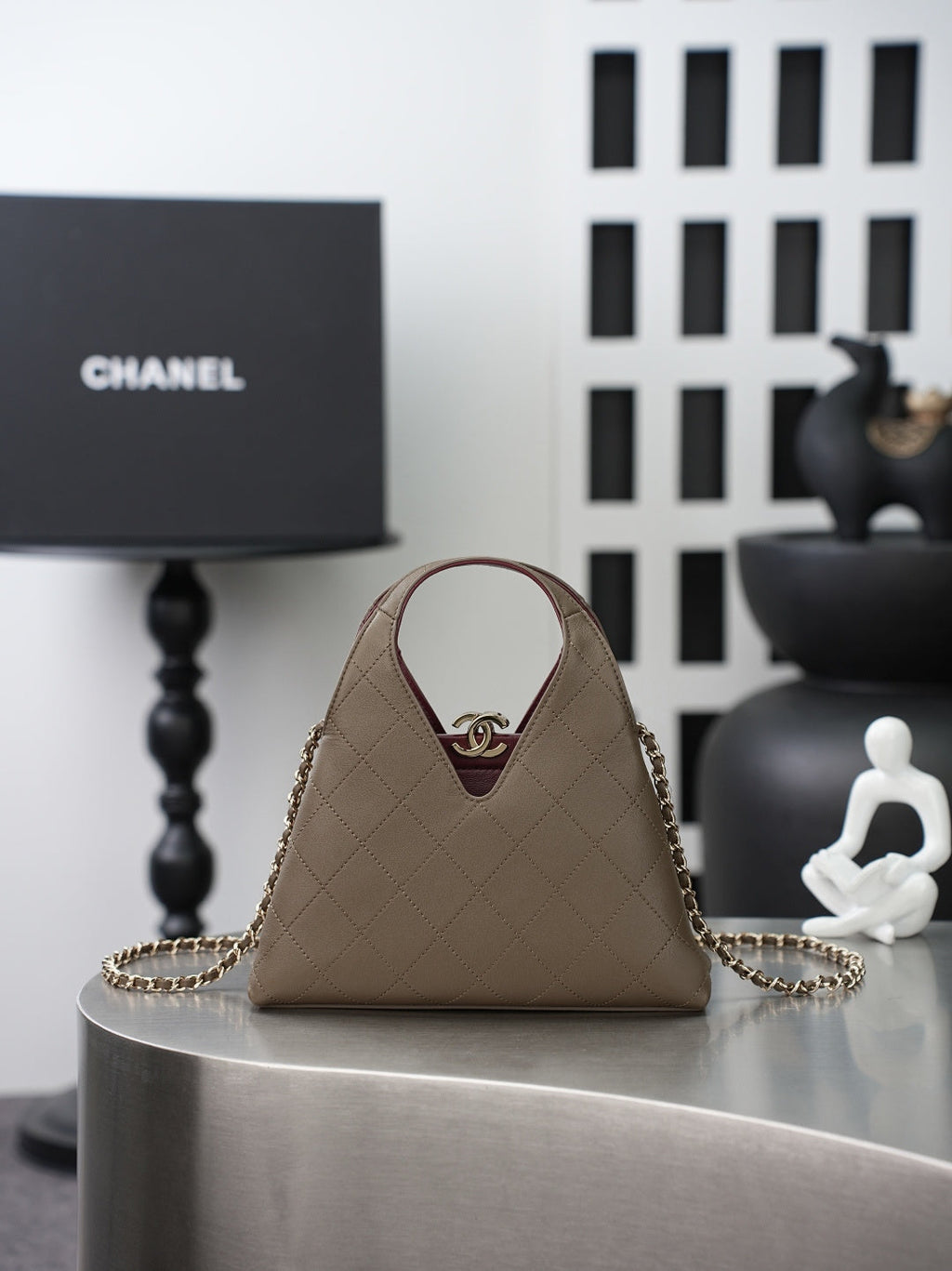 Chanel 2026 Shopping Bag 23cm Calfskin And Gold-tone