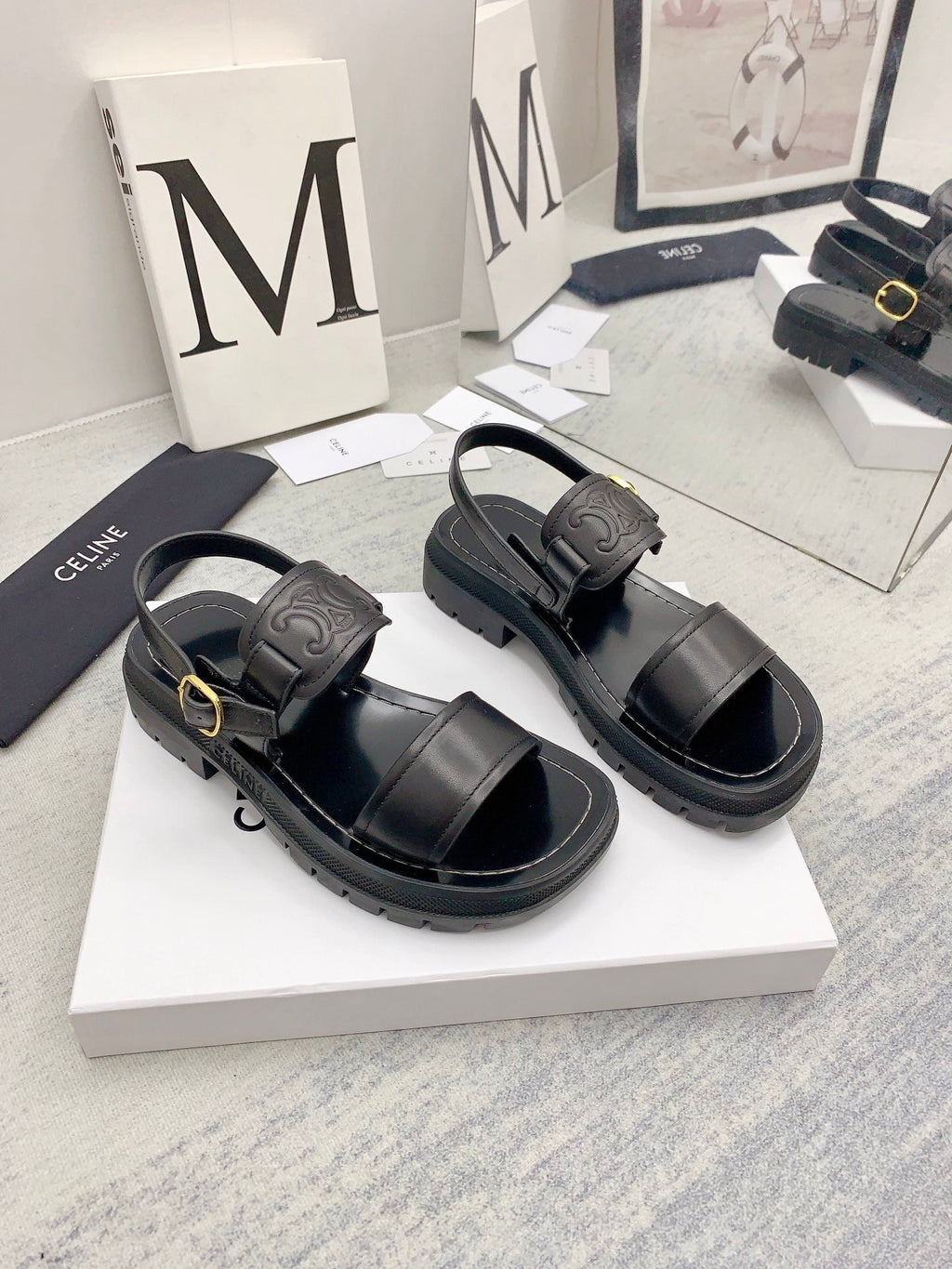Celine 26 Clea Triomphe Retro-Chic Sandals Calfskin Leather 732451