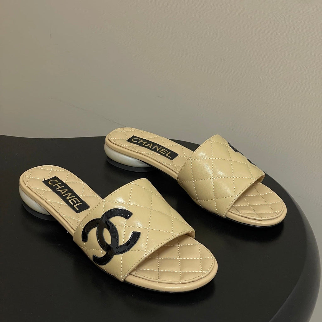 CC 2026 Pearl Flat Sandals Lambskin  Double C Logo