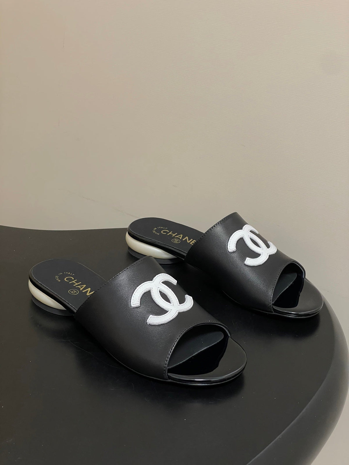 CC 2026 Pearl Flat Sandals Sheepskin Double C Logo