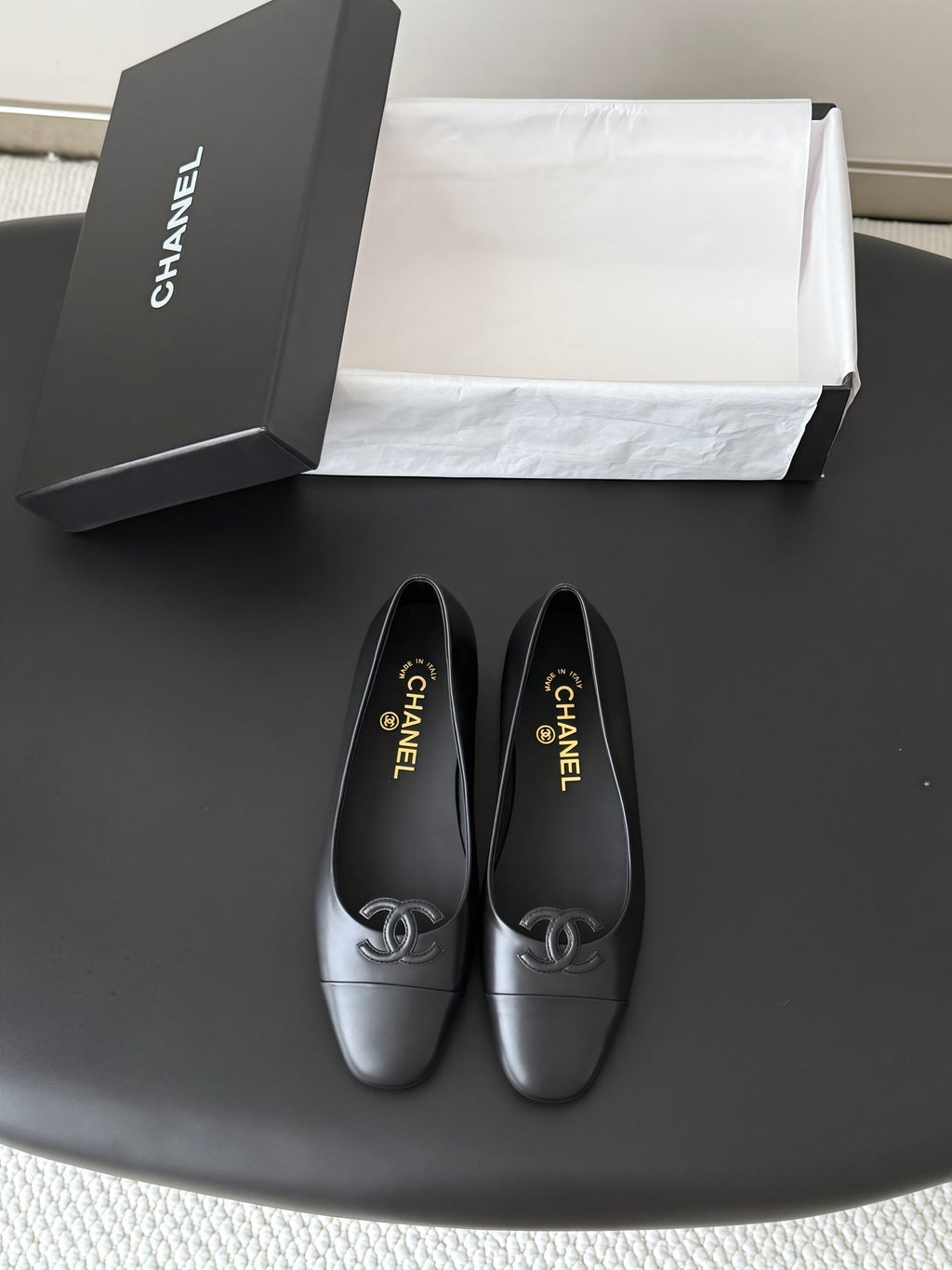 Chanel 2026 Ballet Flat Cowhide 913715