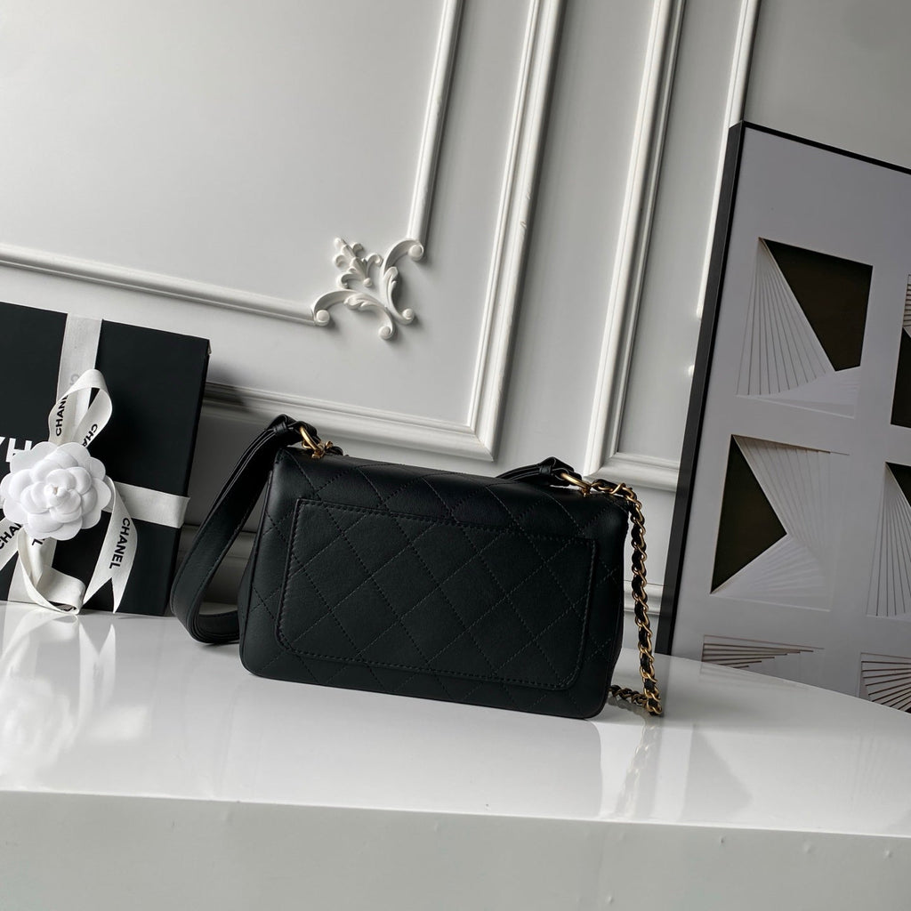 Chanel 2026 Trendy CC Flap Bag 25cm Black Calfskin 338857