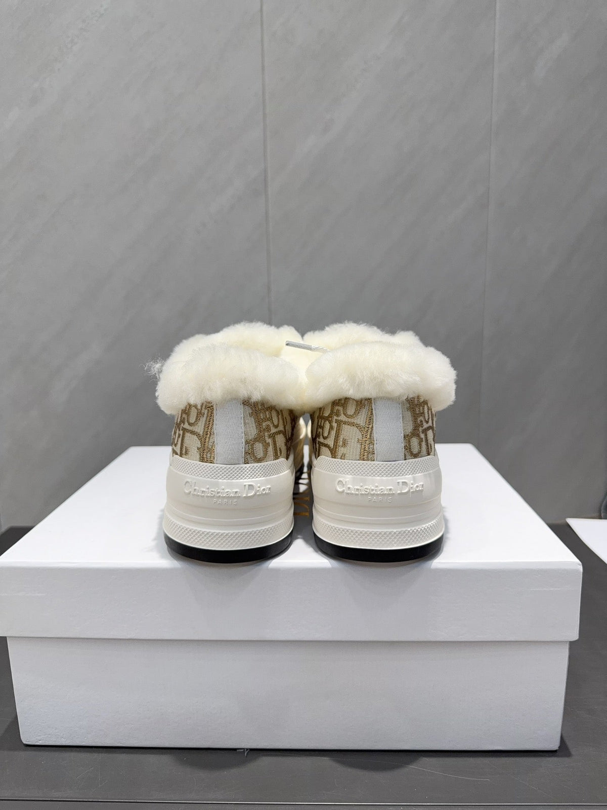 CD 26 Classic Sneaker White Gold Fabric Wool Jacquard 614453