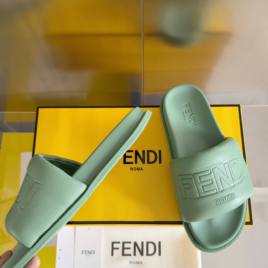 FENDI ROMA SLIDES IN GREEN MINT FUSSBETT LAMBSKIN