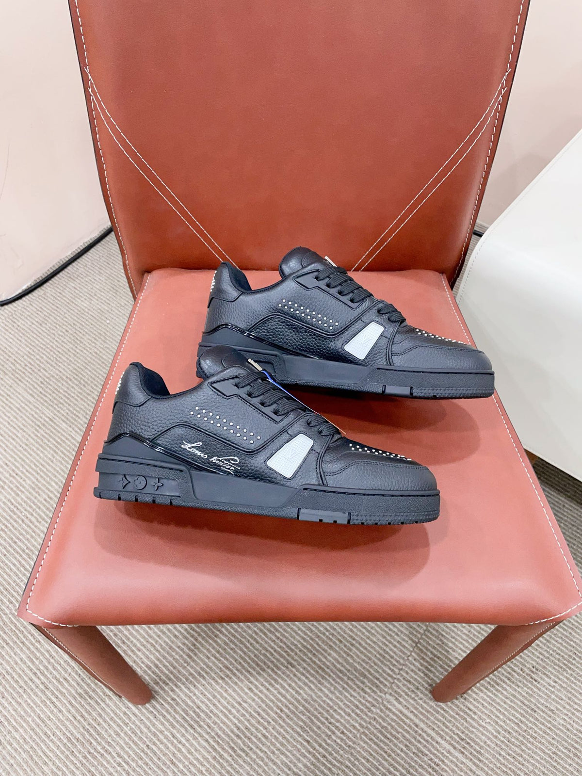 TRAINER SNEAKER IN BLACK CALFSKIN