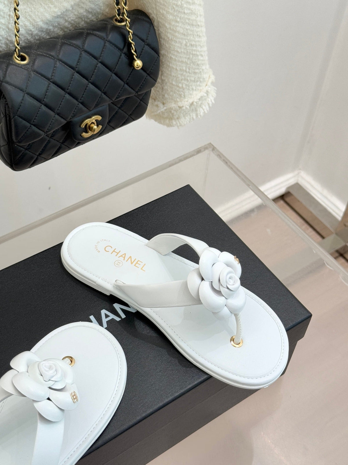 CC 26 Camellia Thong Sandal White Sheepskin 610002