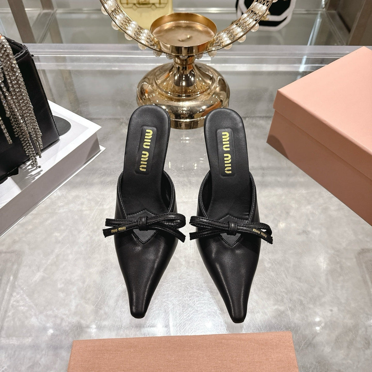Miu 26 Pointed Toe High Heel Black Sheepskin 592087